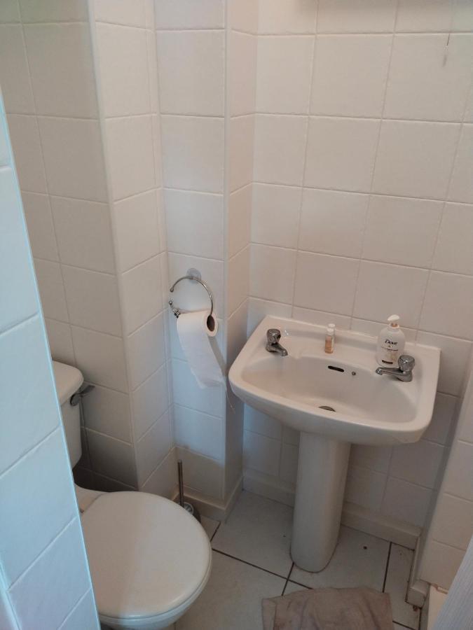 Crescent Apartments Homestay Cork Luaran gambar