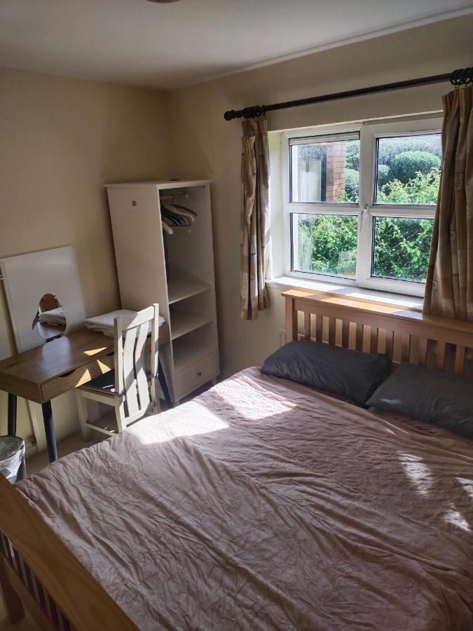 Crescent Apartments Homestay Cork Luaran gambar
