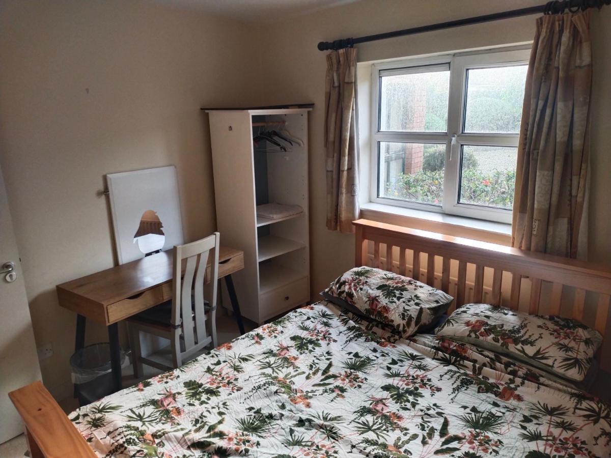 Crescent Apartments Homestay Cork Luaran gambar