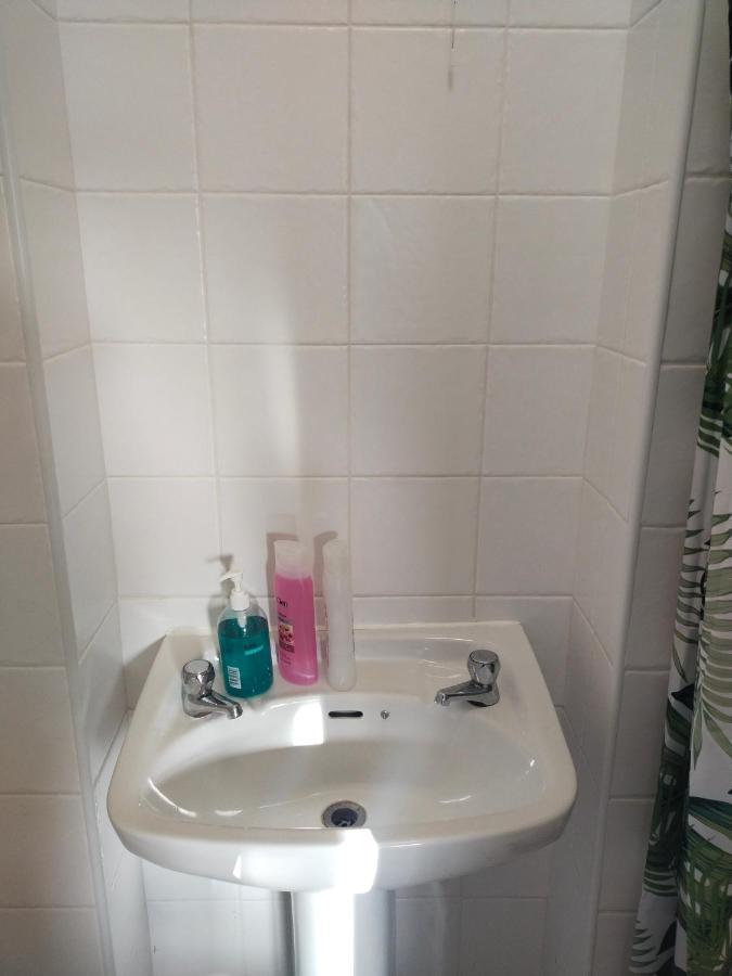 Crescent Apartments Homestay Cork Luaran gambar