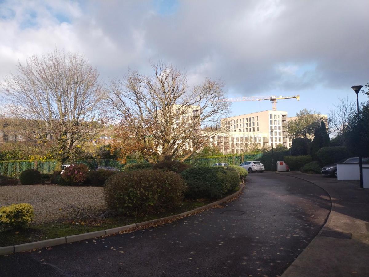 Crescent Apartments Homestay Cork Luaran gambar