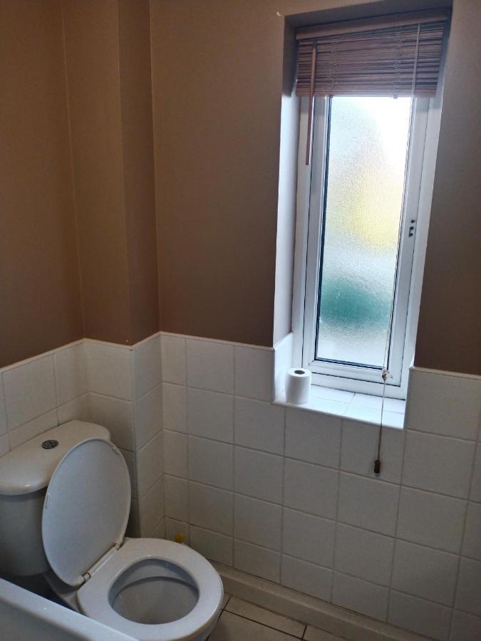 Crescent Apartments Homestay Cork Luaran gambar